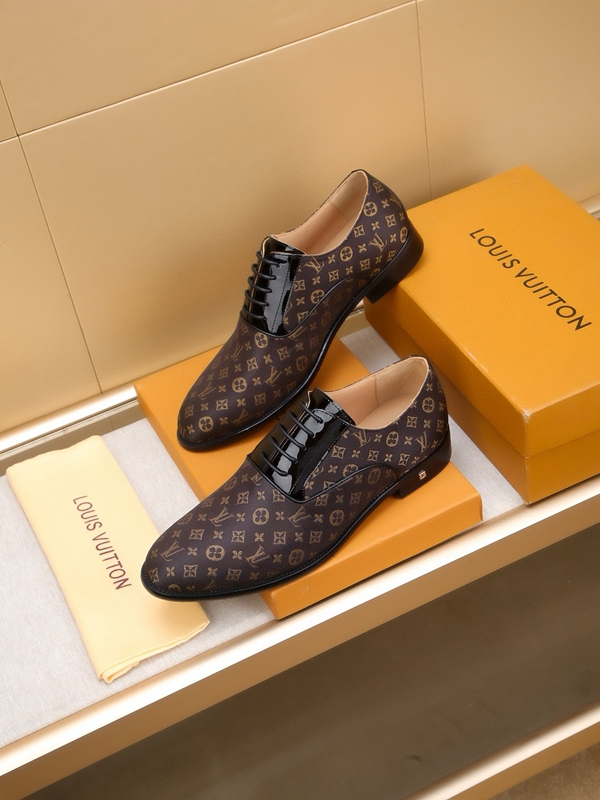 ルイヴィトン靴背面デザイン